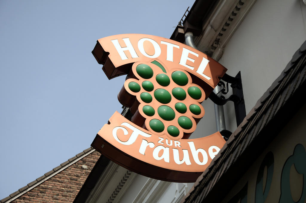 Hotel Zur Traube Velbert Exterior foto